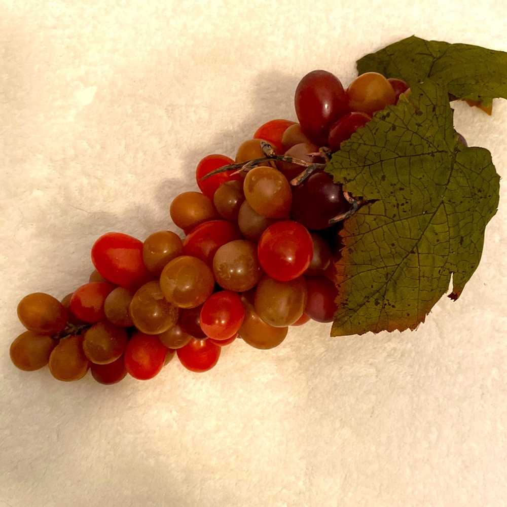 1 LEFT!!!🆕RAZ: Artificial grapes 🍇- Burgundy, Light Brown and Cherry